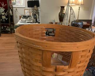 #62	Longaberger Apple Basket w/plastic liner w/double handles	 $30.00 