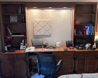 Wall desk