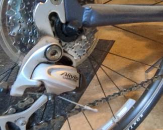 Trek Multitrack Hybrid Bicycle B fourth image