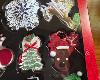 Kirkland Signature Disney and Peanuts Character Gift Tags third image