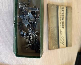 Singer Featherweight Sewing Machine with Accessories and Manual third image