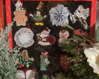 Kirkland Signature Disney Christmas Gift Tags and Ornaments Set