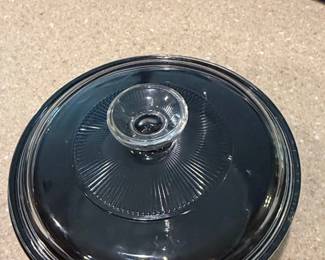 Pyrex Vision Ware Casserole Dish with Lid second image