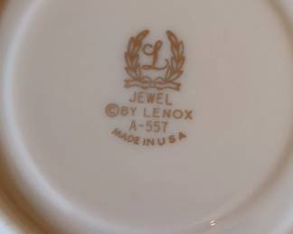 Lenox Jewel A Pink Starburst Dinnerware Set third image