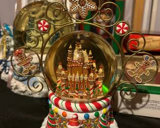 Disney Mickey and Minnie Mouse Happy Holidays Gingerbread Castle Snow Globe third image