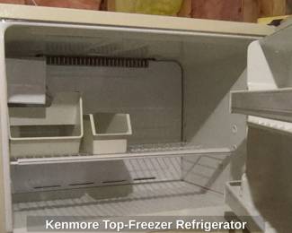 Kenmore TopFreezer Refrigerator third image