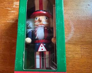 Kurt Adler Uncle Sam Nutcracker