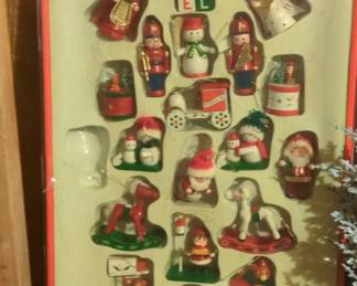 Kurt Adler Petite Treasures Wooden Mini Christmas Ornament Set
