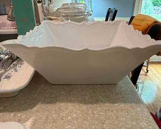 White Ceramic Scalloped Edge Square Serving Bowl second image