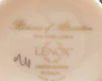 Lenox Blossoms of Admiration Vase second image
