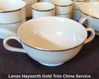 Lenox Hayworth Gold Trim China Service sixth image