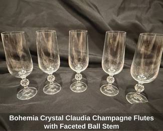 Bohemia Crystal Claudia Champagne Flutes with Faceted Ball Stem second image