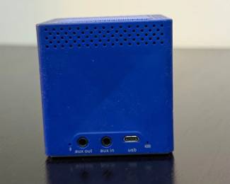 Bm Wireless HLA Cube Portable Bluetooth Speaker second image