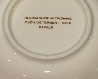 Vintage Hankook Serving Bowl with Green Floral Pattern third image