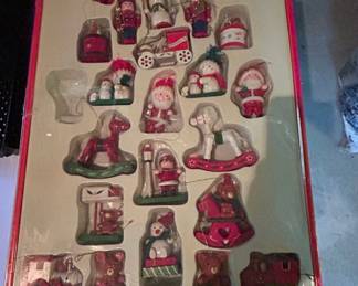 Vintage Wooden Christmas Ornament Set
