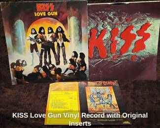 KISS Love Gun Vinyl Record with Original Inserts third image