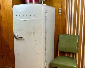 1950s PHILCO refrigerator model J-842 that still works