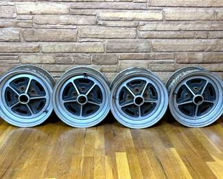 Vintage Ford Mustang Magnum Wheels