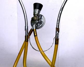 VINTAGE REIGER BOWLES DOCTOR'S STETHOSCOPE