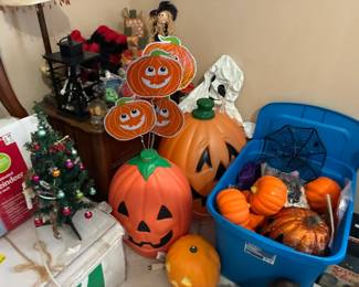 Halloween decor