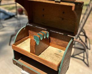 Vintage Optometrists case