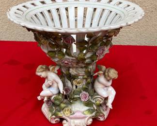 Porcelain Center Bowl
