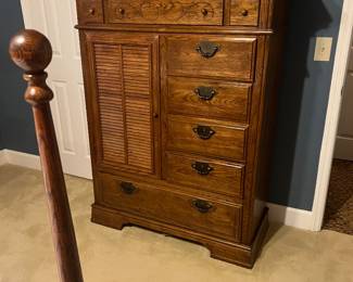 Oak Chest