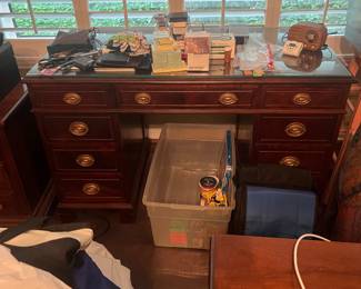 Mahogany Vanity Dresser