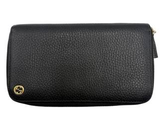 Gucci Black Pebbled Leather GG Logo Zippy Wallet