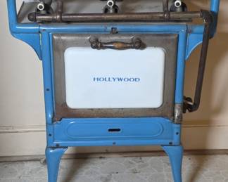 Antique Hollywood Stove