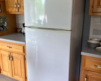 13 cu ft Maytag refrigerator