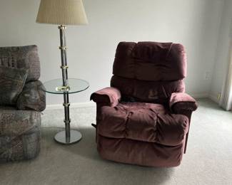Recliner w Relaxor massager