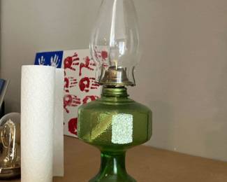 Oil lamp w green glass font
