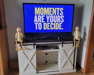 Farm House Chic TV Stand