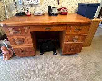 solid wood hand made executive style desk