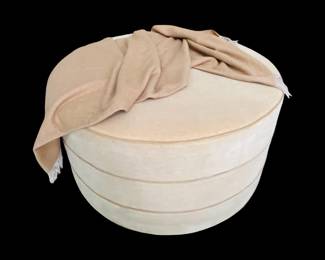 Round velvet  ottoman