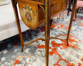 Beautiful Maitland Smith table 