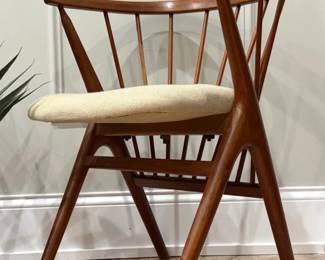 Pair of MCM Midcentury Danish Modern Chairs