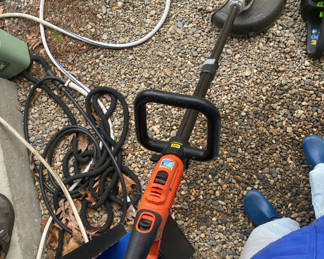 Lot 44: Weed Whacker 