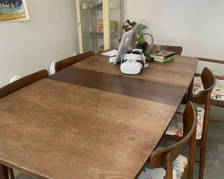 Lot 8: Mid Century Modern Dining Set