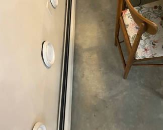 Lot 30: Wall Projector 