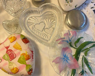 Lot 109: Assorted Heart-Shaped Glass Dishes and Decorative Containers