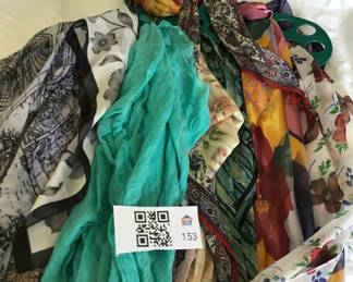 Lot 153: Assorted Scarves