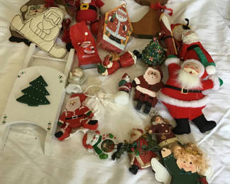 Lot 149: Assorted Christmas Decorations and Ornaments
