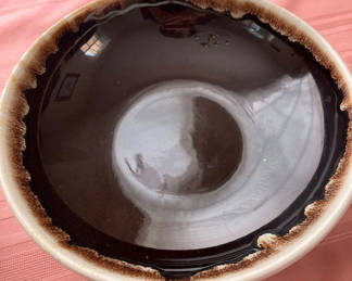 Lot 44: Assorted ceramic bowls with white and dark brown glazes