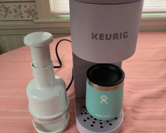 Lot 48: Keurig coffee maker, Hydro Flask tumbler, and handheld food chopper