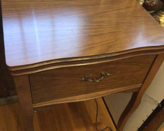 Lot 140: Vintage wooden sewing table with built-in sewing machine