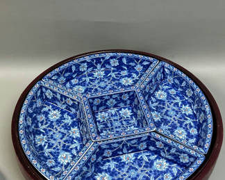 Lot 6: Lazy Susan with Serving Bowls 