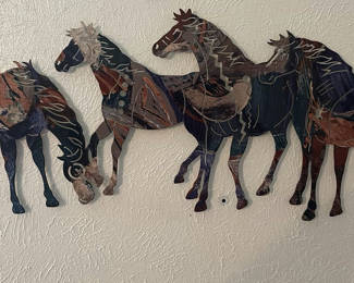 Lot 4: Metal wall art collection: horses, deer, dragon and cross motifs