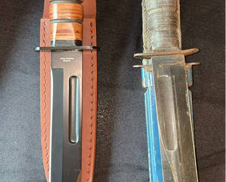 Lot 7: Assorted fixed-blade hunting knives with leather sheaths